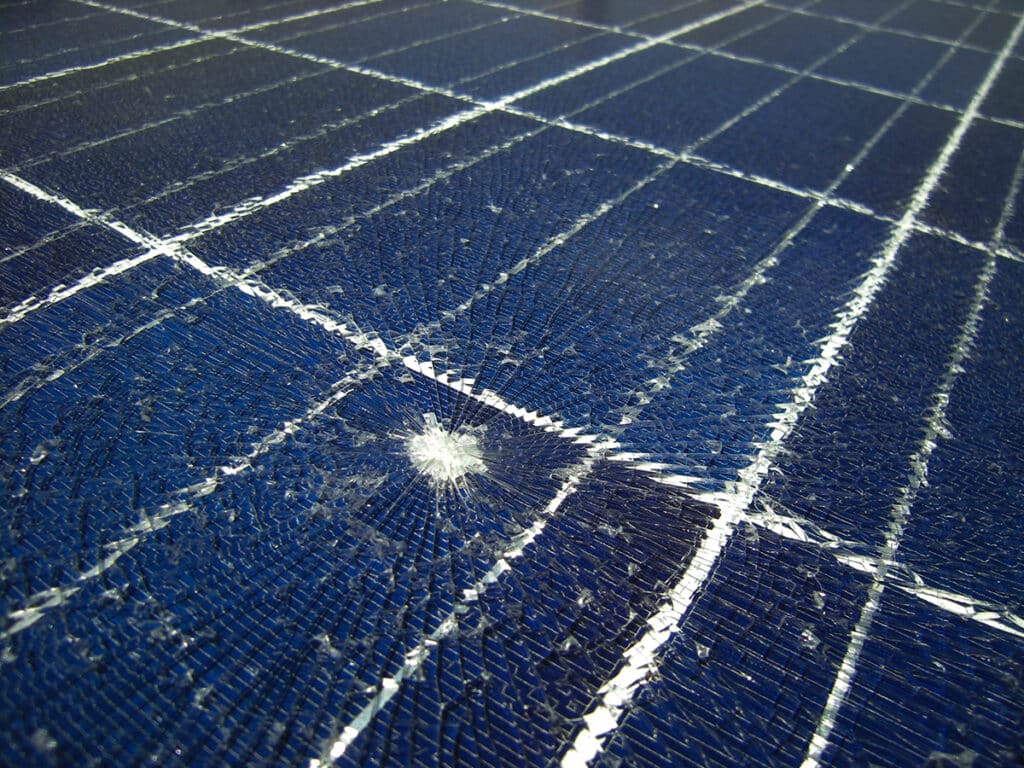 PV-Versicherung OSNATECH SolarPlus: Sorgenfreie Solarenergie mit Photovoltaik-Versicherung